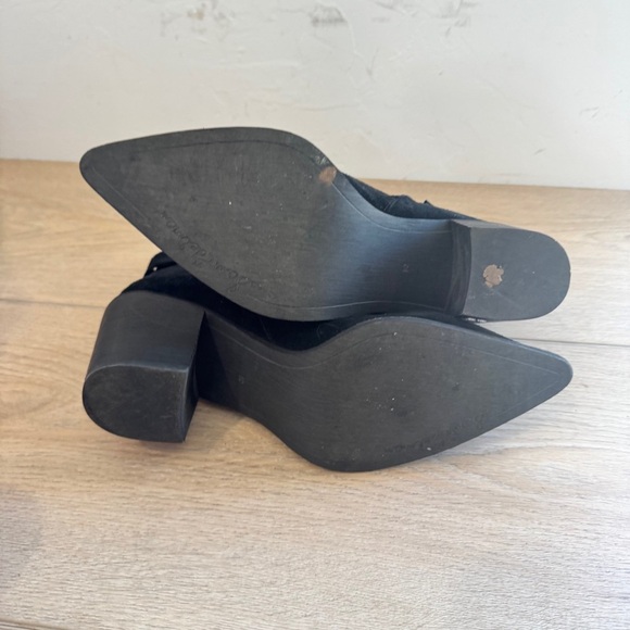 Sam Edelman Leonia Pointed Toe Bootie - Picture 7 of 8